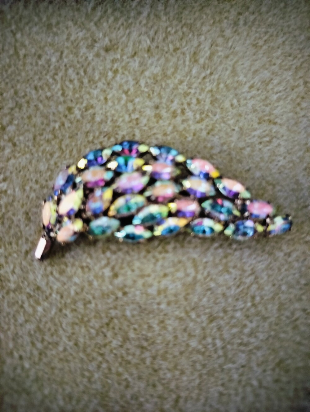 Vintage MCM Aurora Borealis Rhinestone Feather Brooch Rainbow Gold-Tone
